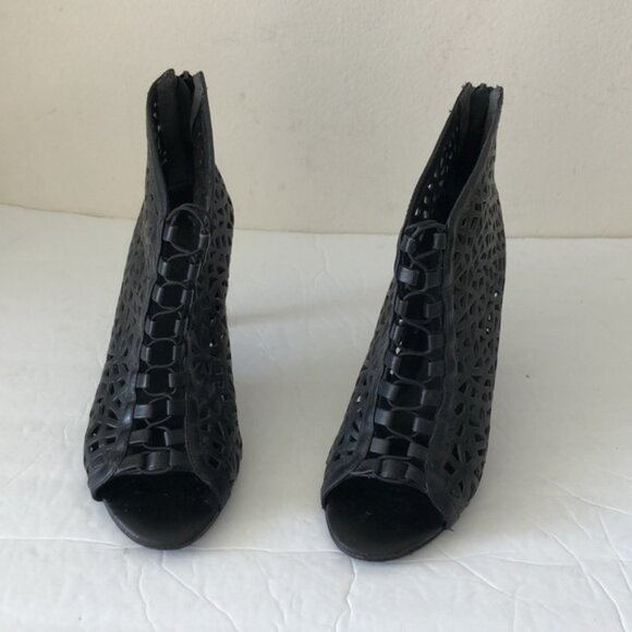 Aldo VTG Laser Cut Cage High Heel Shoes Open Toe Lacy Booties Black Sz. 39 - Picture 4 of 16